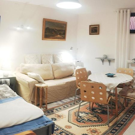 Chorherrn B&B Family Basement Apartment, Breakfast, Free Parking, 5Km From Tulln מראה חיצוני תמונה