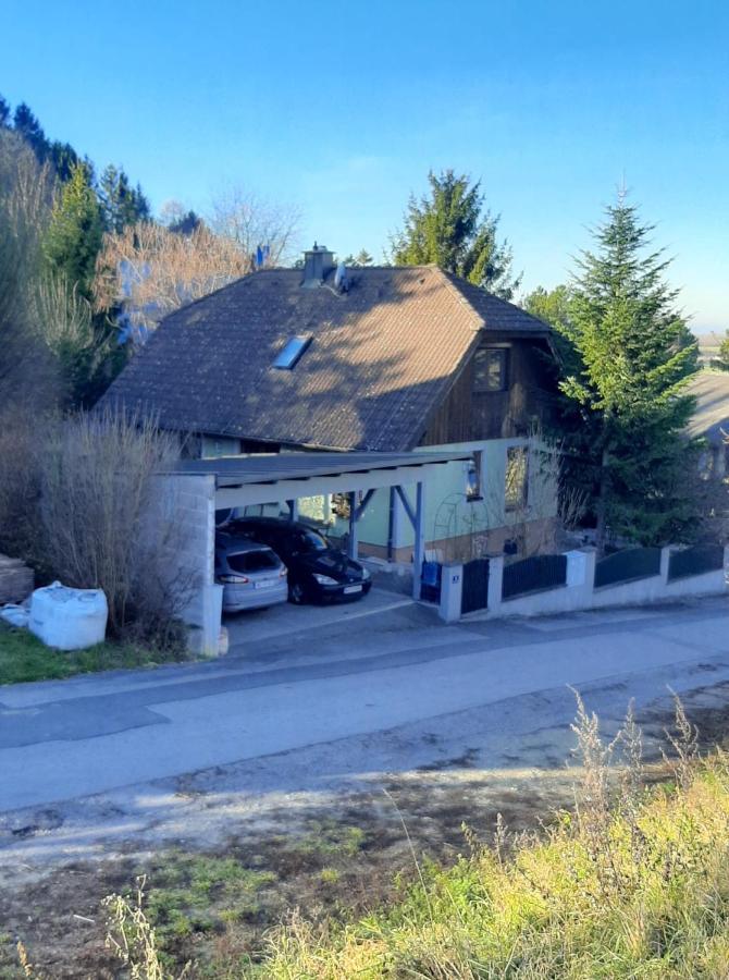 Chorherrn B&B Family Basement Apartment, Breakfast, Free Parking, 5Km From Tulln מראה חיצוני תמונה