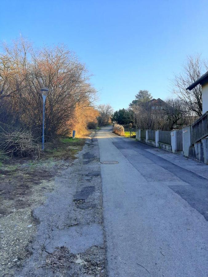 Chorherrn B&B Family Basement Apartment, Breakfast, Free Parking, 5Km From Tulln מראה חיצוני תמונה