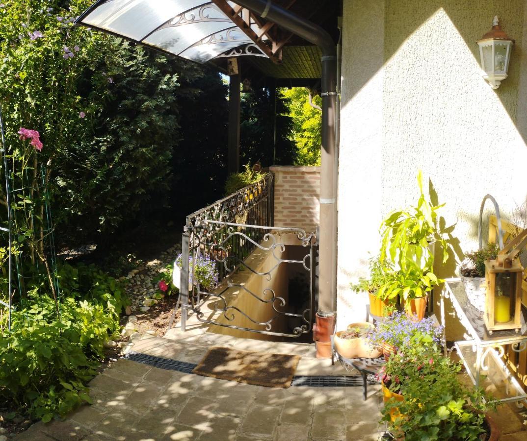 Chorherrn B&B Family Basement Apartment, Breakfast, Free Parking, 5Km From Tulln מראה חיצוני תמונה