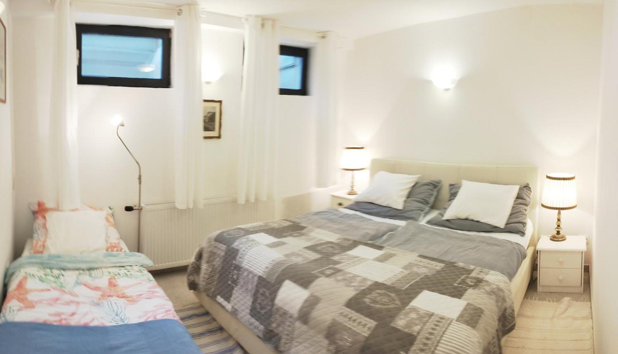 Chorherrn B&B Family Basement Apartment, Breakfast, Free Parking, 5Km From Tulln מראה חיצוני תמונה